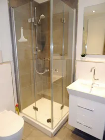 Sunny, well-kept apartment on the 1st floor. - Image 2