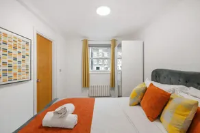 1B Apartment next to Cromwell Rd Hospital - Image 4