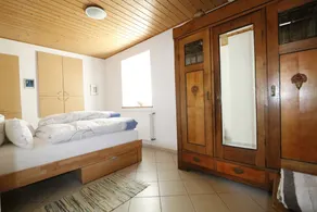 Apartamento acolhedor com terraço e acesso Wi-Fi - Image 5