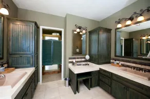 Amazing Luxury Home - Views/Hot Tub/Fire Pit/Ping Pong - 3 Miles to Purg - Image 4