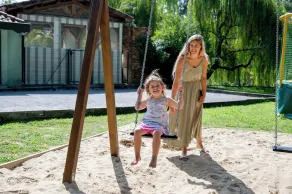 Cottage Parks La Comtesse - Image 2