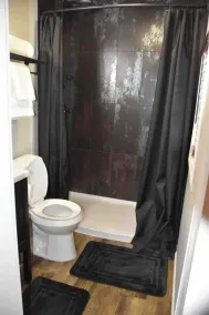 Cozy & Convenient Bungalow - Downtown & HPU - Image 3