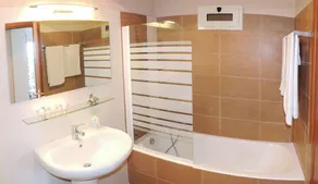 Villa Arithmos - Three Bedroom Villa, Sleeps 6 - Image 2