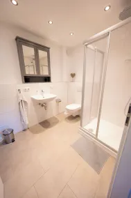 Beautiful vacation apartment directly on the Rhine, fantastic castle view in Bad Salzig - Image 5