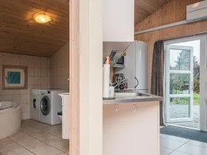 6 person holiday home in Oksbøl-By Traum - Image 5