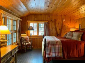 Lorelei of the Lake - Charming Cabin & Guest Cabin on the Shore of Lake Superior - Image 5