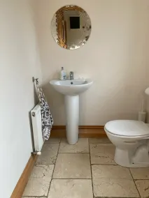 Very spacious, comfortable house sleeps 10 Tullow South East Ireland - Image 3