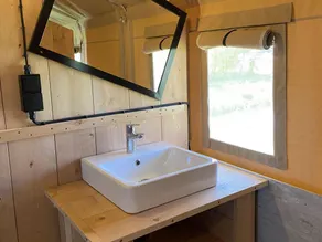 Luxury glamping near the Frisian waters - Image 3
