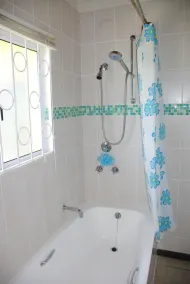** VENTE EN ETE ** Superbe villa de 3 chambres adaptée aux enfants, piscine privée. St James, - Image 5
