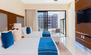 Spacious Two Bedroom Suite....Amazing Pools including a Lazy River - Image 5