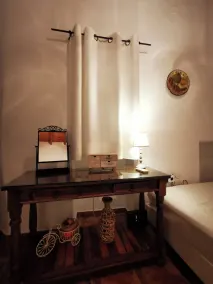 Charming White House Retreat with Balcony in Paros - Image 5