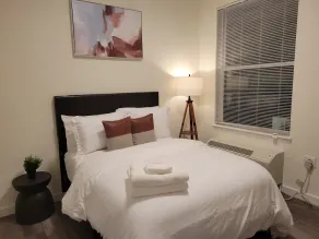 The Perfect Retreat*2Bd/2BA*Parking*Pets - Image 4