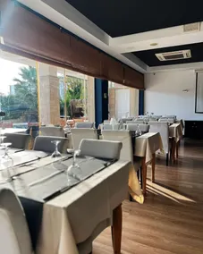 Zinos Hotel - Image 3