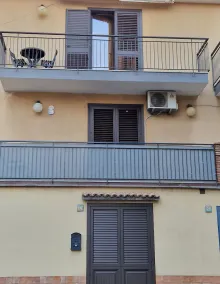 L'isola and IFaraglioni house apartment in Acitrezza - Image 5