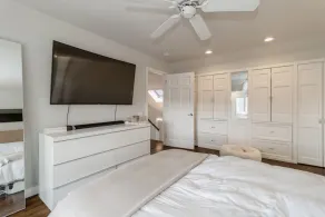 Newly renovated Sag Harbor home with beautiful bay view, Gunite pool & hot tub - Image 5