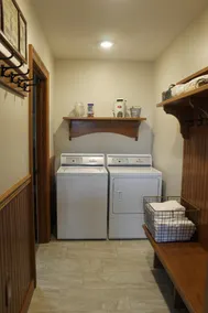 Enjoy a soak in the hot tub and a bonfire after exploring Lancaster County! - Image 2