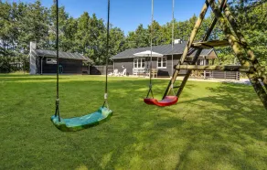 2 Bedroom Accommodation in Vesløs - Image 2