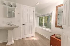 Relax and Enjoy 6 bedrooms cottage on Sandy Beach 1.5 Hours from Toronto  - Image 3