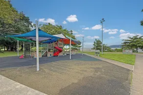 Tropical Comfort Pool and Stunning Esplanade - Image 2