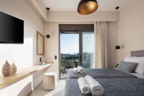 Brand new modern villa, no car needed! - Image 5