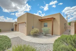 The Las  Alturas  House - Image 1