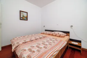 VILLA SARA 1, 50 m from the beach, balcony and sea view, private parking - Image 5
