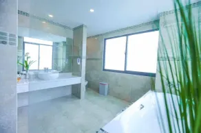 Design Villa 08 bedrooms and big pool - Image 2
