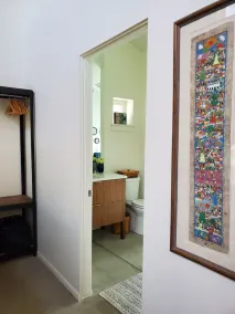 Modern Oasis with pool, close to downtown and airport - Image 4