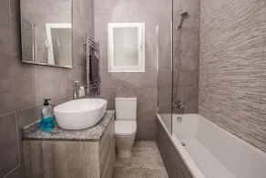 Villa med 6 soveværelser minutter fra Moraira Beach. Opvarmet swimmingpool, havudsigt - Image 3