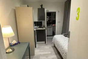 Studio - Sleeps 2 - Acton Park and Stn Close - Image 4