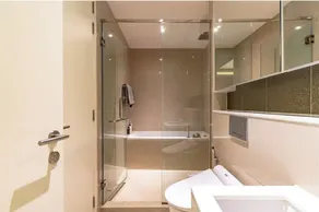 Luxury condo, Rooftop Pool, EMQUARTIER  bts, Free Airport pick up - Image 5