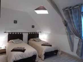 Casa renovada con terraza, internet y garaje cerca de Vallon-sur-Gée - Image 3