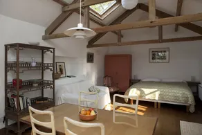 Charming old stables studio cottage - Image 5