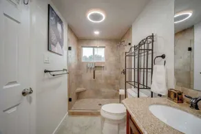 Stunning 5BR 2BA Holiday Home with Private Pool and Cinema - Image 3