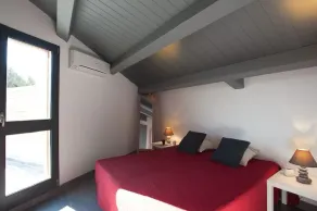 Villa Alzu, 6 pers, 3 chambres, piscine chauffée partagée, en plein maquis corse - Image 4