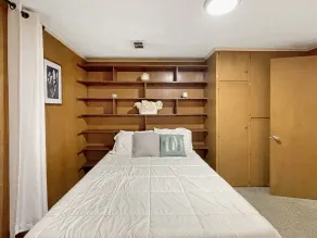 Family Friendly 3 BR 2 Bath Duplex Sleeps 9! - Image 5