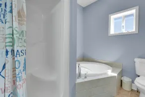 Beautiful 4 bedroom home on Lake Hartwell - Image 3