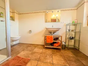 (2) Tvårumslägenhet i huset, 45 kvm, balkong, pentry - Image 3