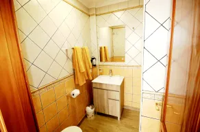 Apartment with private terrace and sea views in Puerto de Mogán. - Image 2