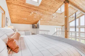Beobachte, wie die Wellen brechen – von diesem hundefreundlichen Haus mit Meerblick aus! - Image 4