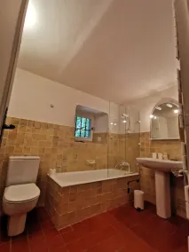 \"Residence with character, unique and quiet, close to Gordes\" - Image 5