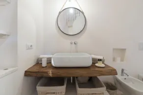 rolig og afslappende massage masseria med swimmingpool midt i oliventræer - Image 4