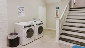 Apartment close to Lucas Oil Stadiom - Image 2