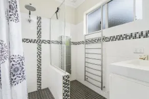 HOLIDAY HOME, VILLAGE LOCATION - Image 4