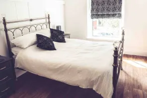 3-Bed Cottage-Plymouth-Dog friendly-Sleeps7 - Image 5