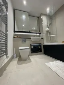 Stylish 1BR Apartment Next To Hampstead Heath - Image 4