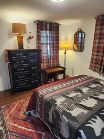 Cottage,  close to Lake, Ski, Hike, Concerts - Image 5