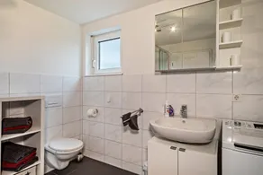 Apartamento 'Zeiser' com Varanda e Wi-Fi - Image 4