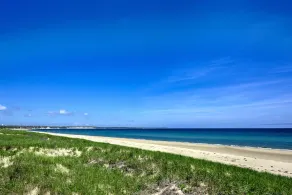 Sagamore Beachfront Cottage Escape - Image 4
