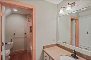 The Wildflower Ranch Log Cabin - HOT TUB - Generator - Image 3